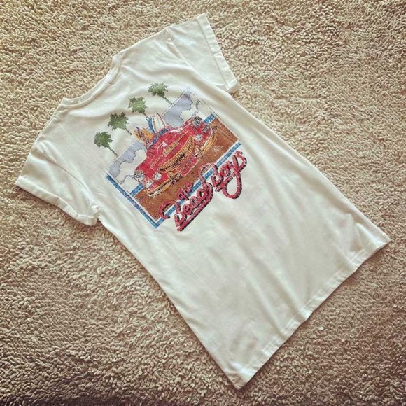 The Beach Boys 1983 Tour Graphic Band Music Tee - Picture 6 of 6